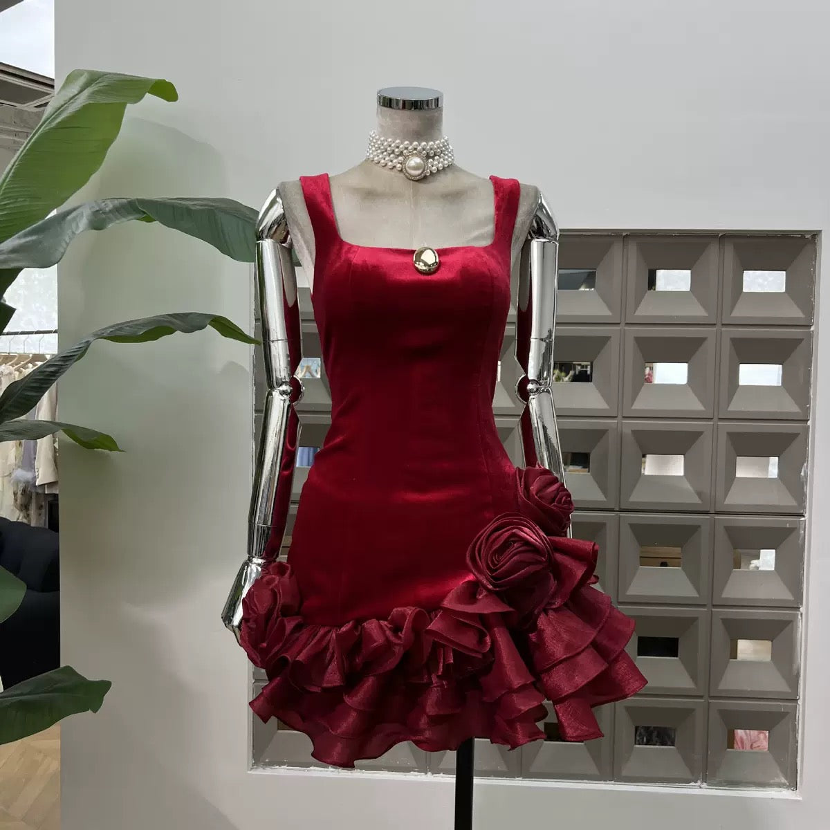 renata square neck flower velvet mini dress Avalabel