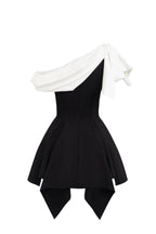 BOW ONE-SHOULDER MINI DRESS IN BLACK Avalabel