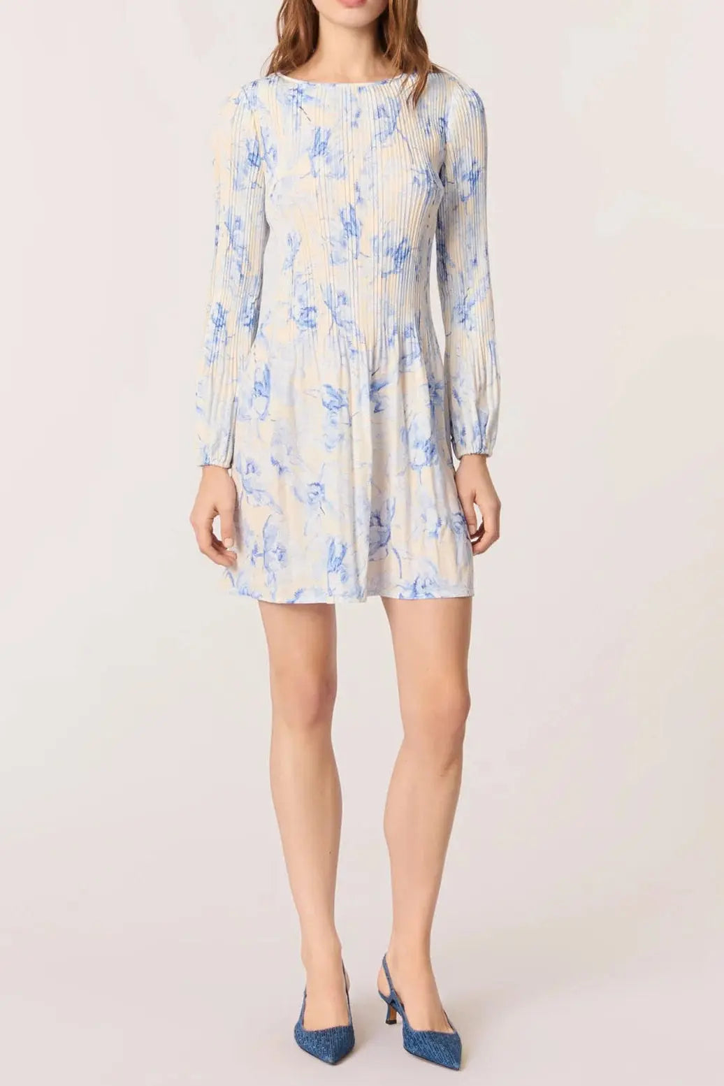 josephine Patterned pleated mini dress in blue Avalabel