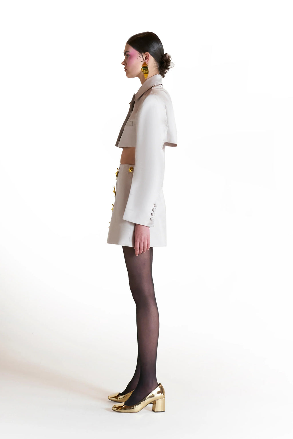 odelette Metal buttoned blazer skirt set in beige Avalabel