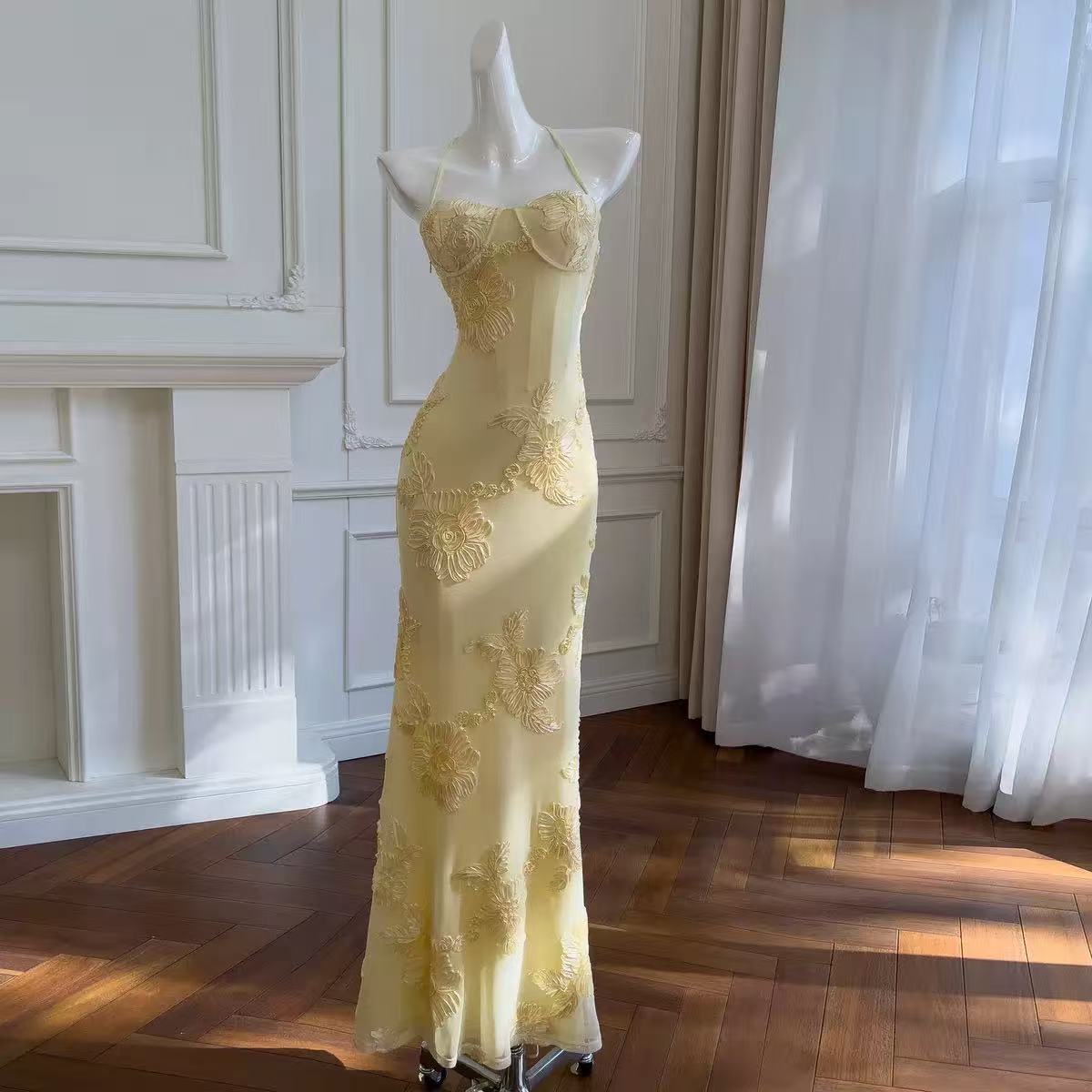Nefertiti Maxi Dress - Lemon Avalabel