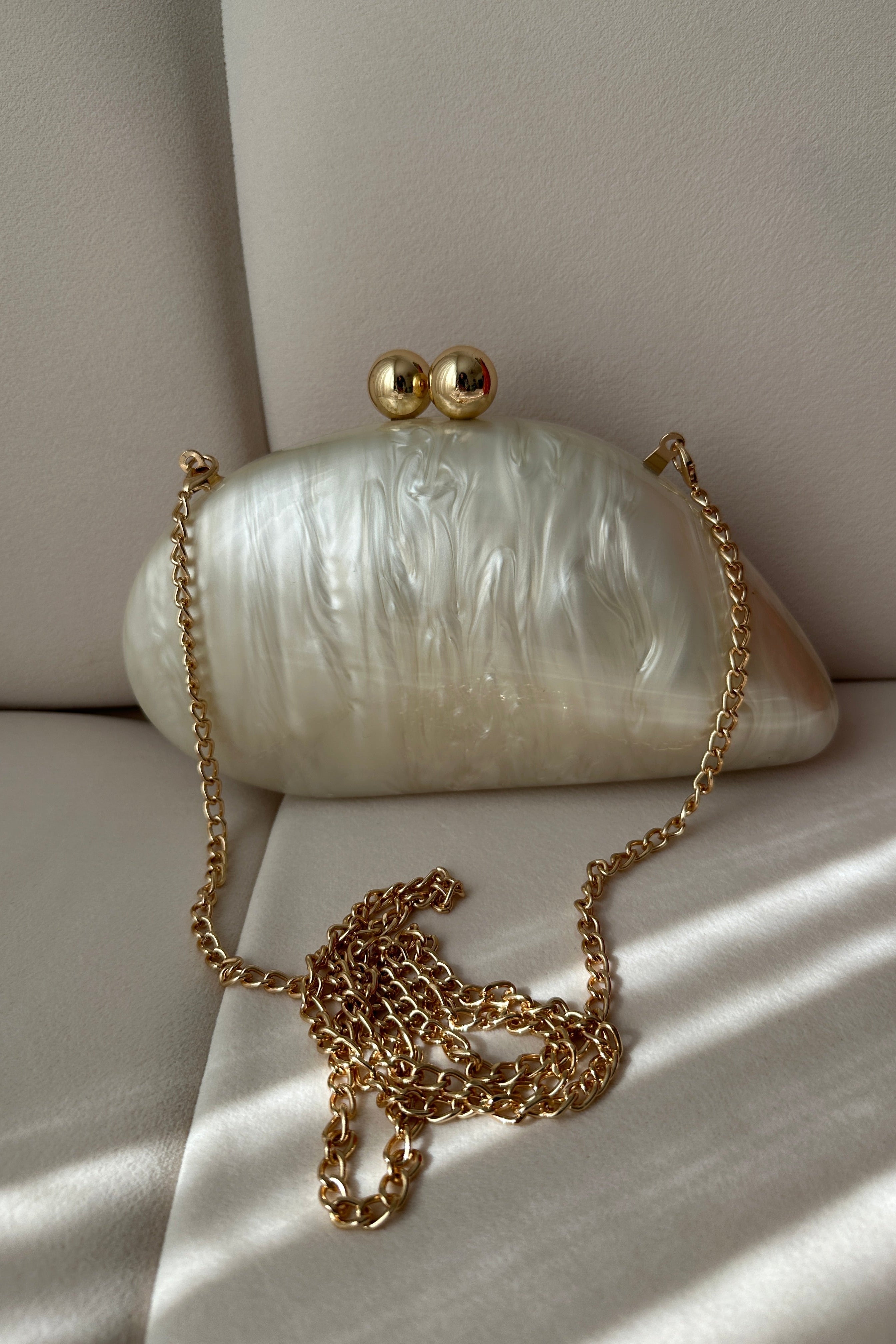 Perla | Ivory Pearl Bridal Clutch Avalabel