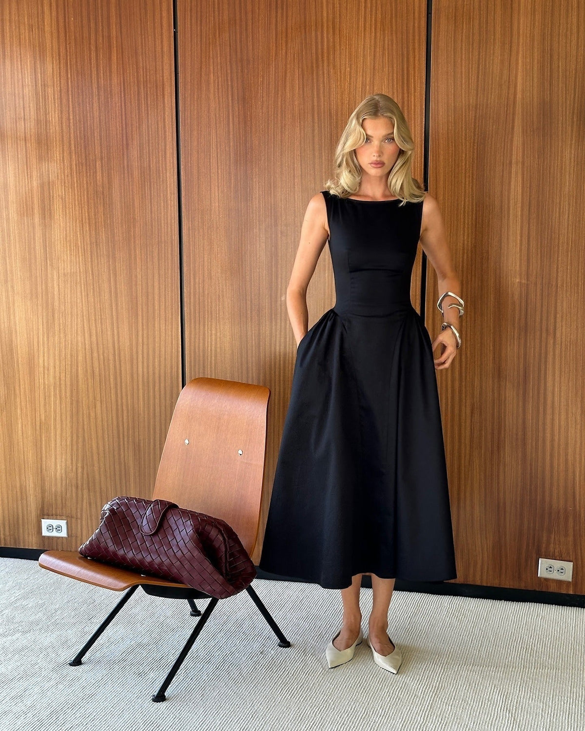 Stretch Cotton Sateen Midi Dress in black Avalabel