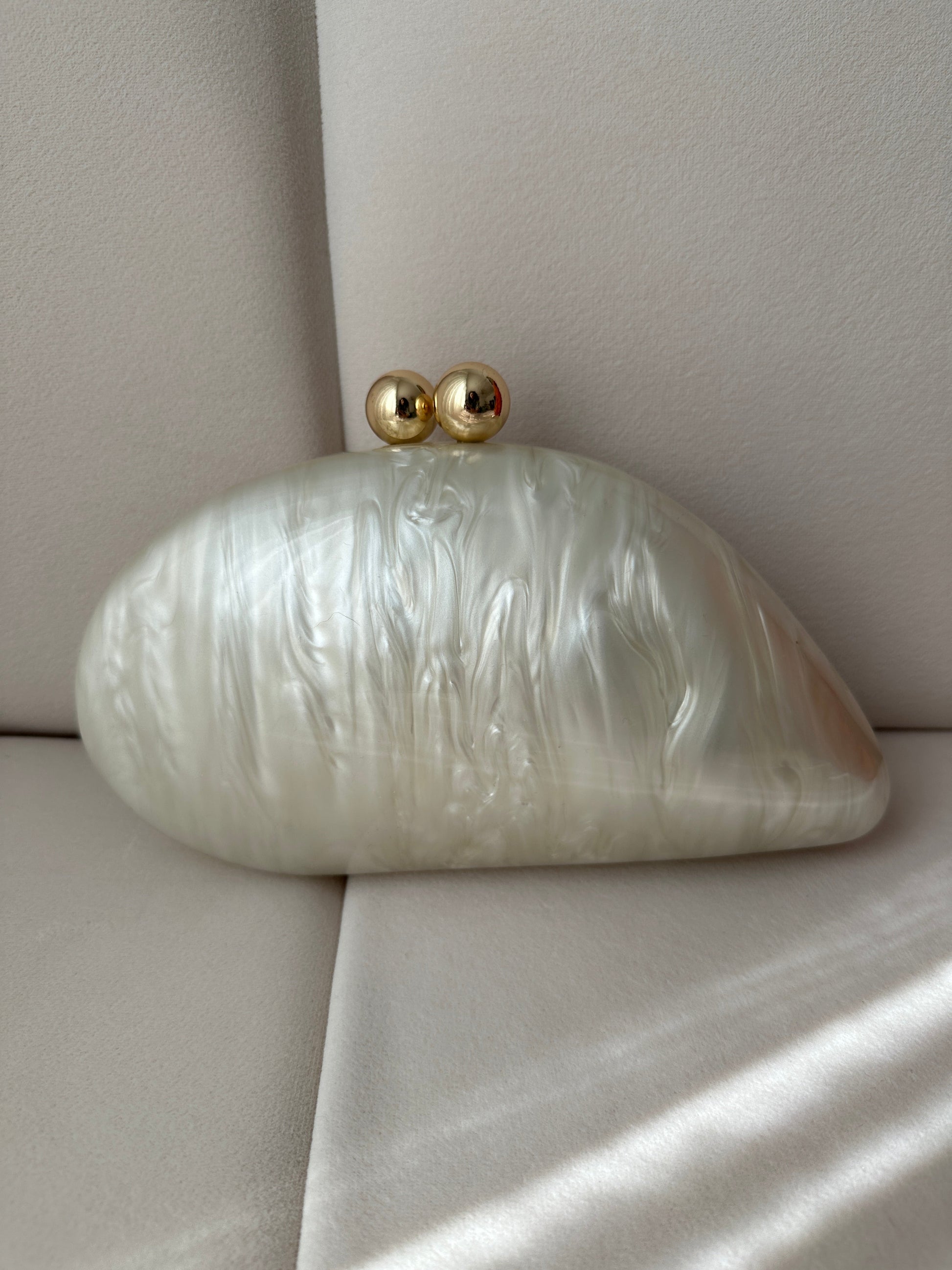 Perla | Ivory Pearl Bridal Clutch Avalabel