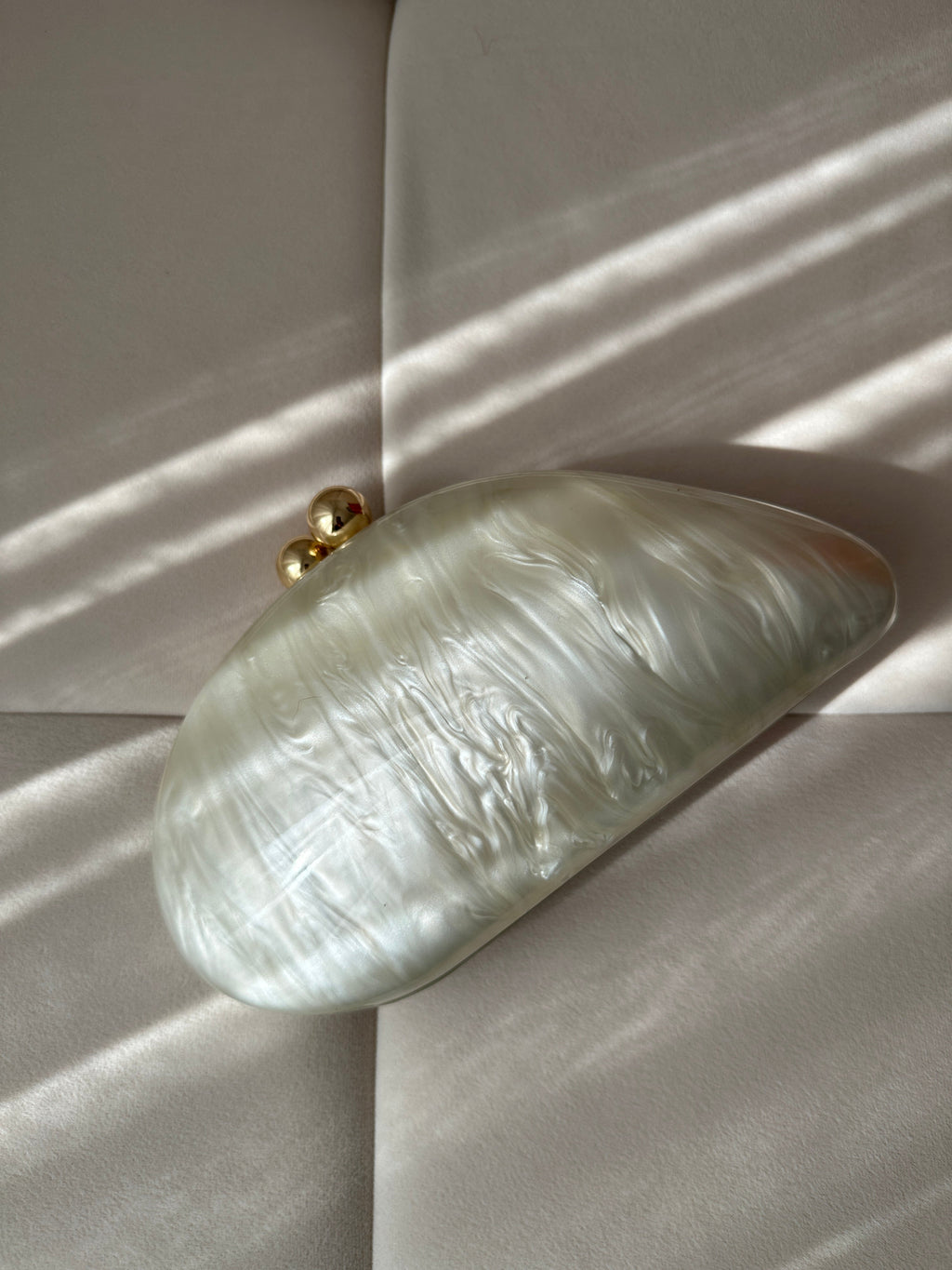 Perla | Ivory Pearl Bridal Clutch Avalabel