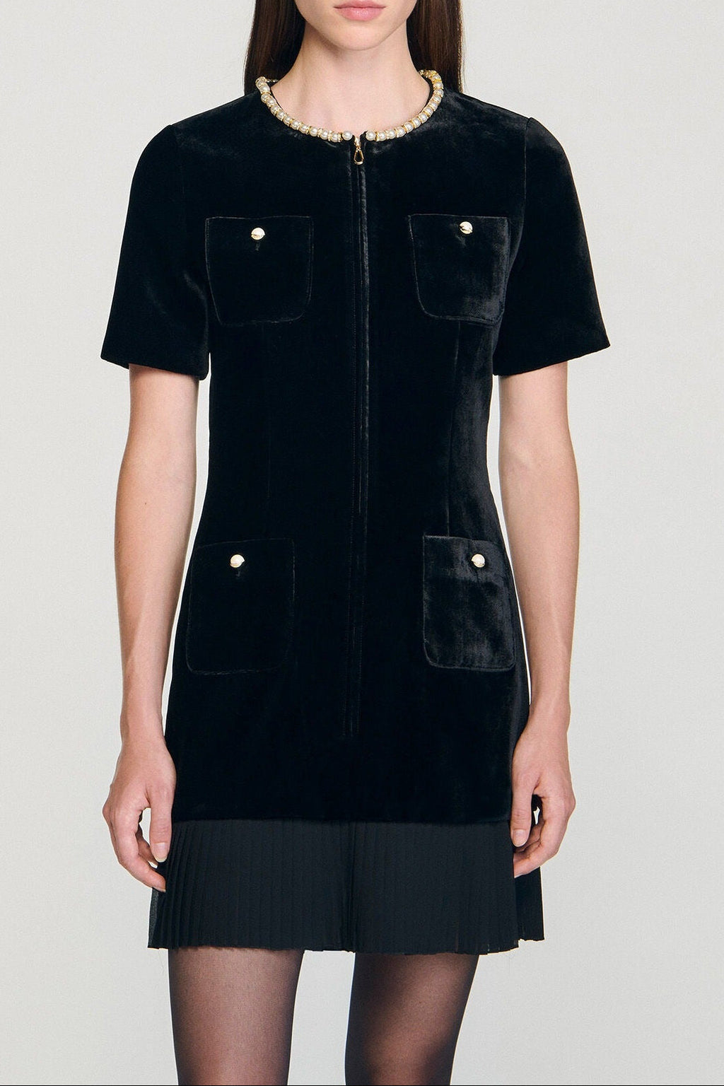 Pearl-trimmed collar zipper velvet pleated dress in black Avalabel