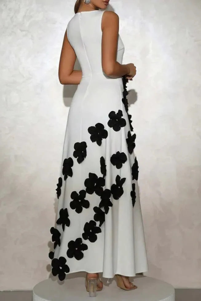 Marcia 3D Flower A-Line Maxi Dress in White Soraya