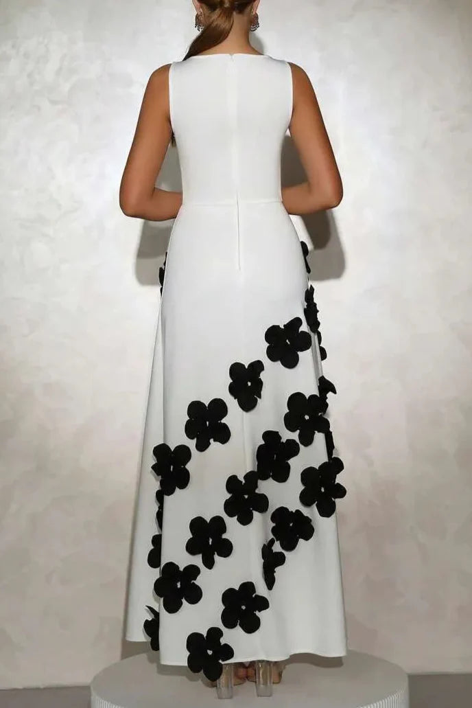 Marcia 3D Flower A-Line Maxi Dress in White Soraya