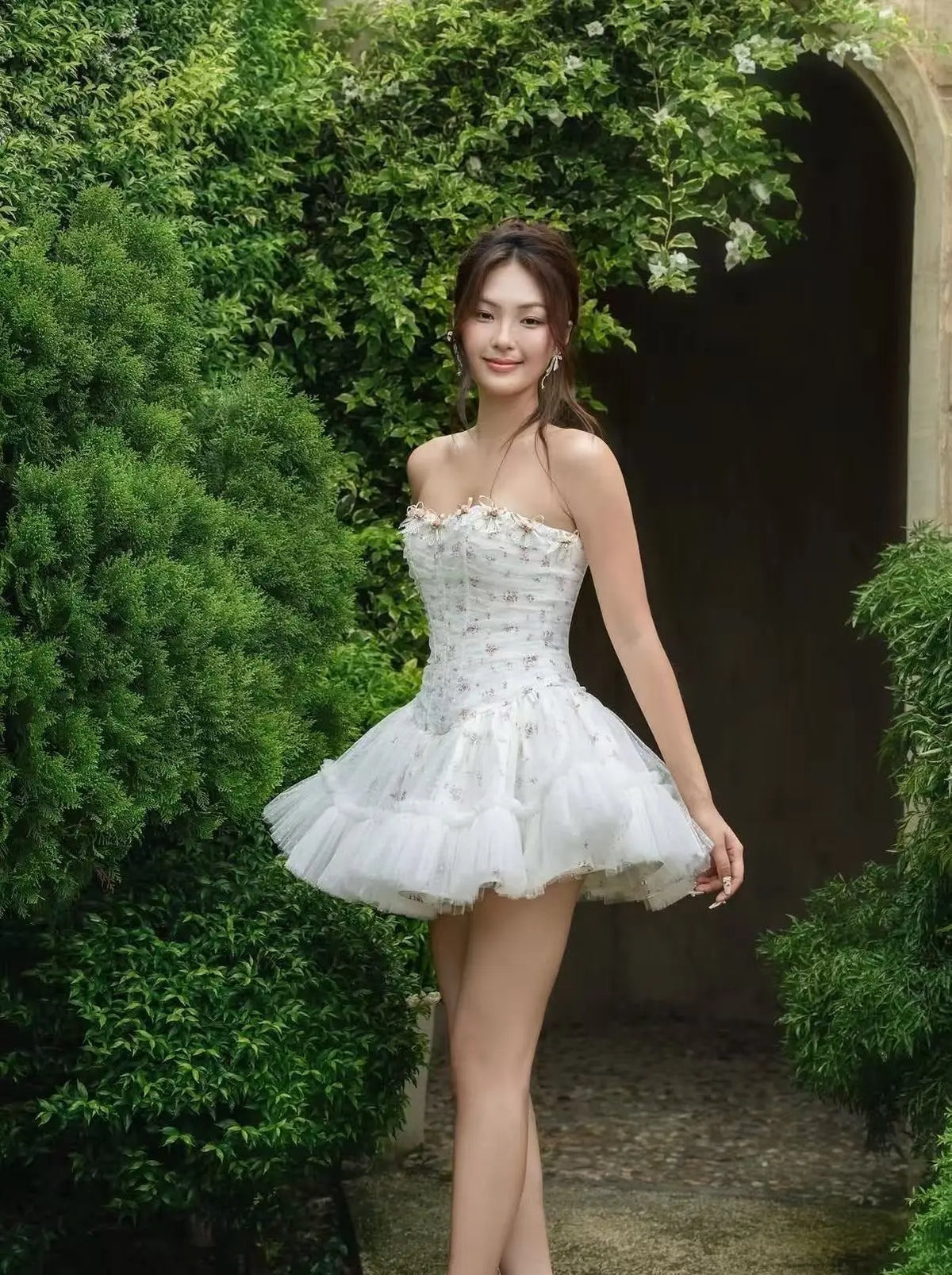 irene floral print strapless tulle mini dress in white Avalabel