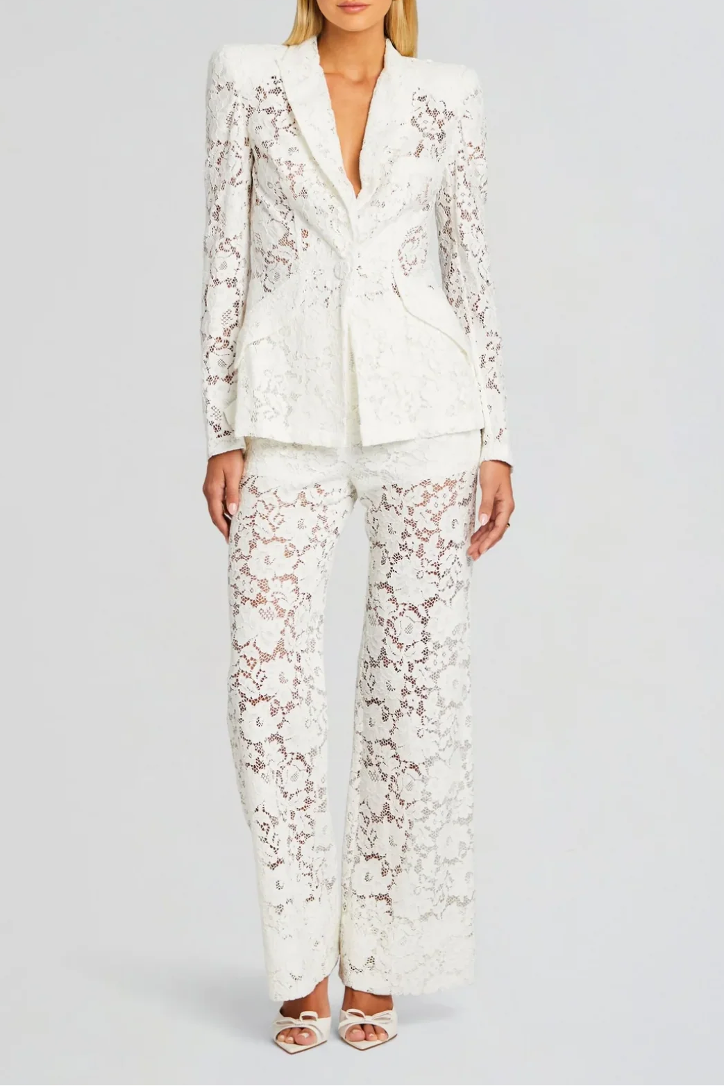 elvira v-neck Lace Blazer set in white Avalabel