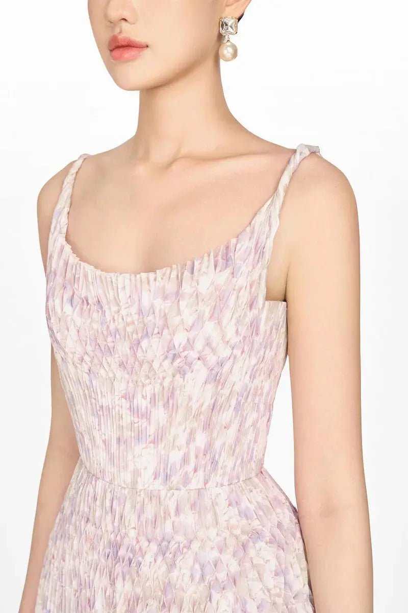 lillian floral print pleated maxi dress in pale purple Avalabel