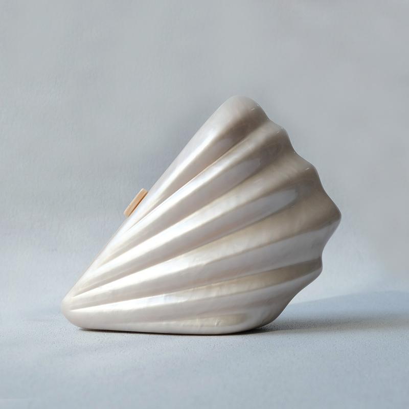 Shell | Pearl Bridal Clutch Avalabel