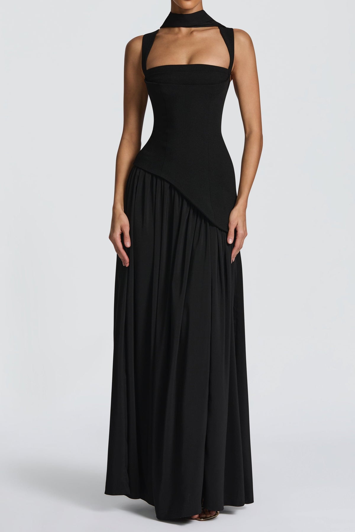 Tullulah Maxi Dress - Black Avalabel