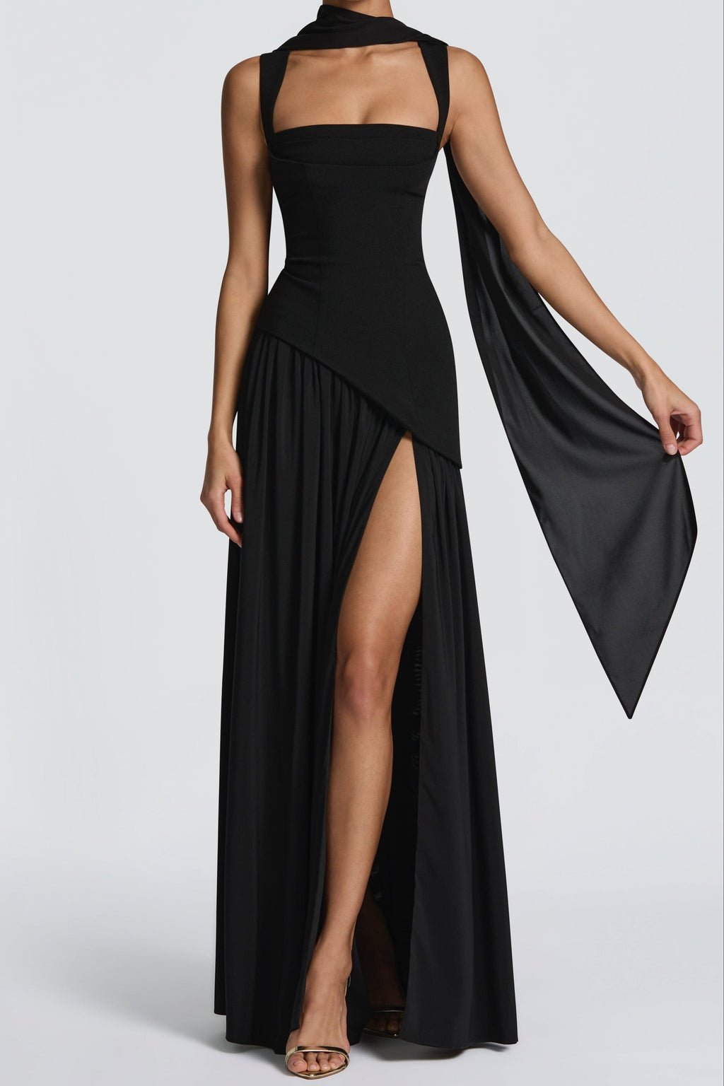 Tullulah Maxi Dress - Black Avalabel